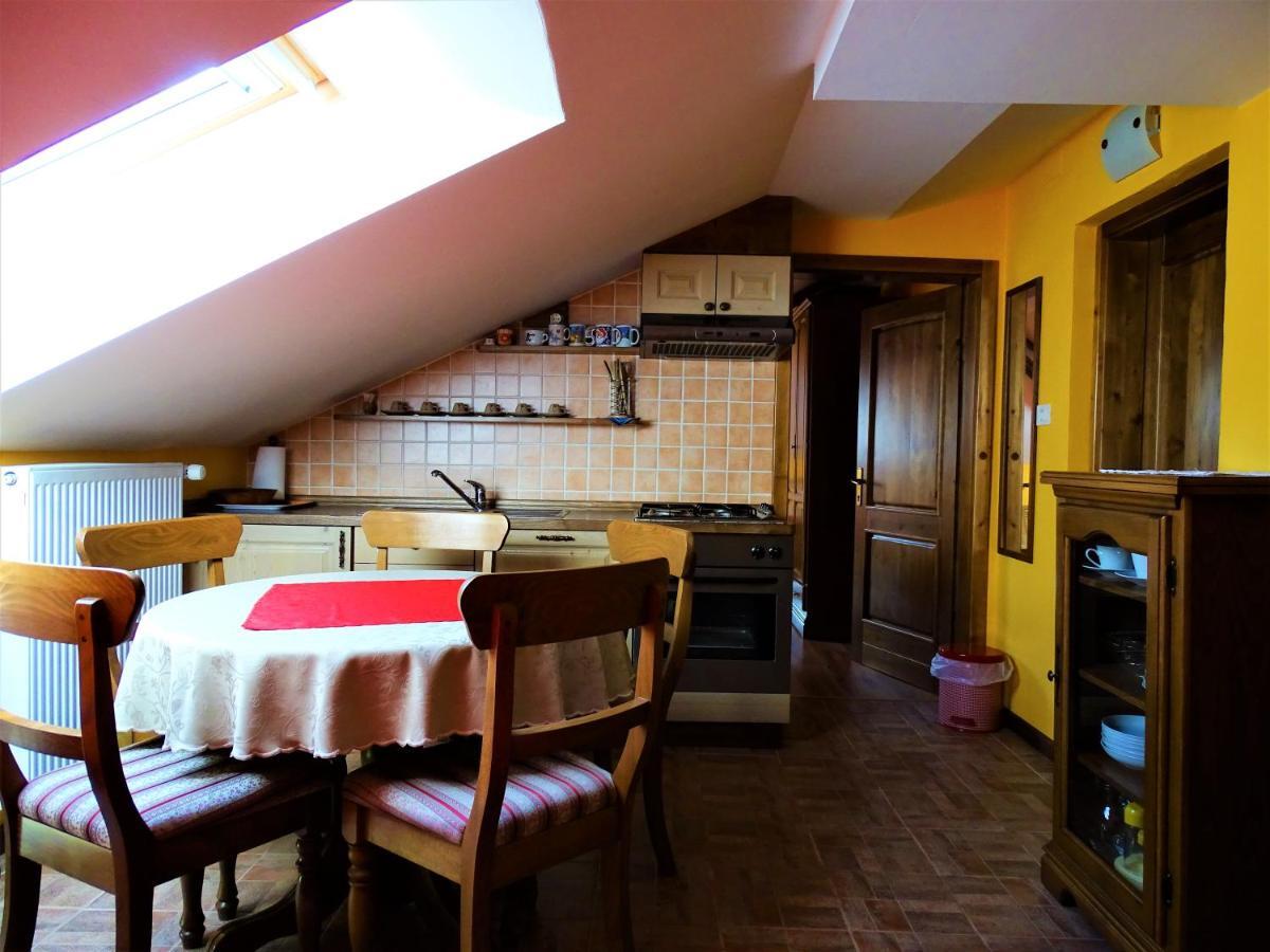 Apartmaji Pr-Gujlu Sela Nad Podmelcem 5220 Tolmin Podmelec Zewnętrze zdjęcie